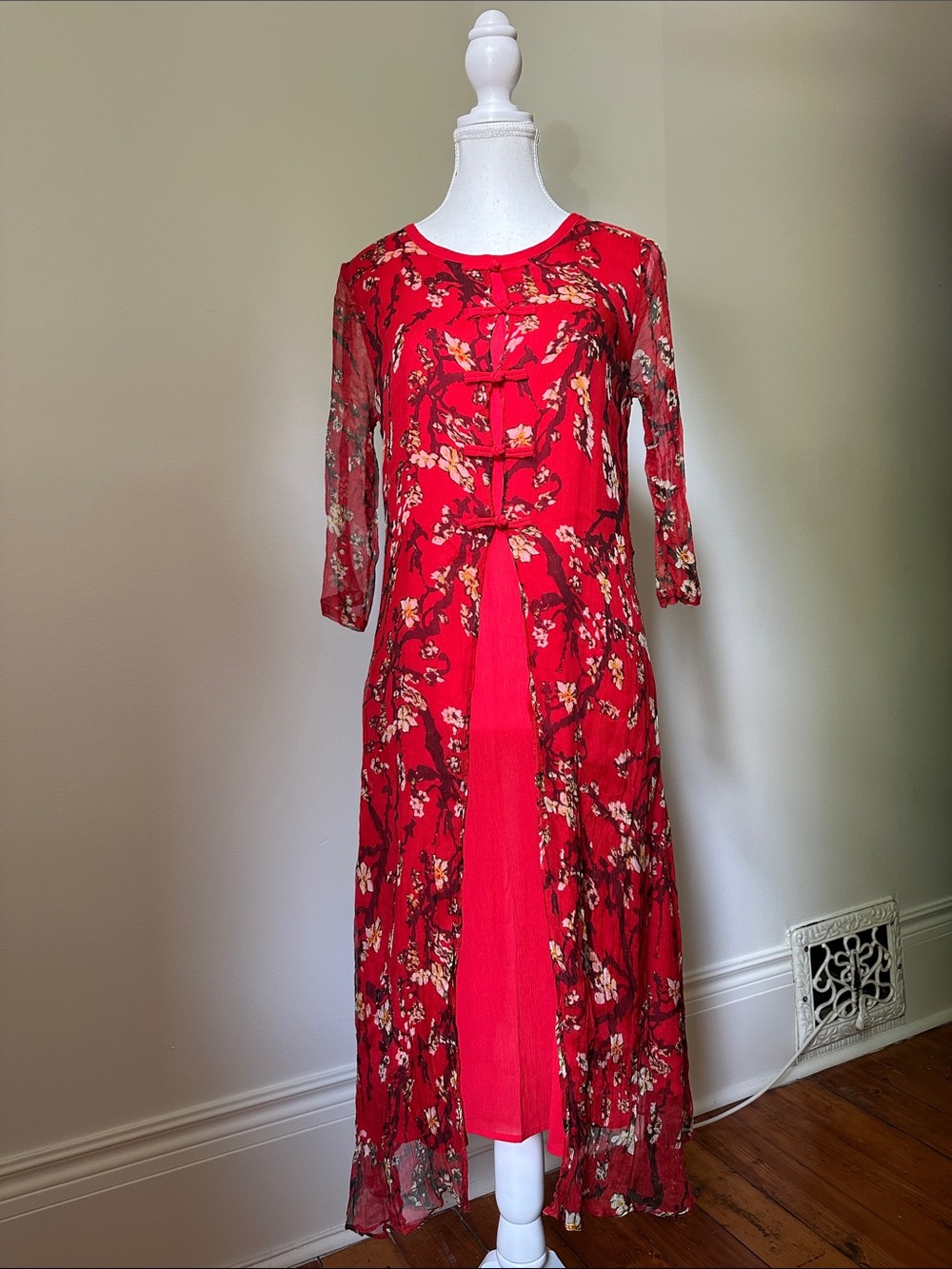 TOUCH ME Cherry Blossom Mulberry Silk Asian Cultural Cheongsam Medium